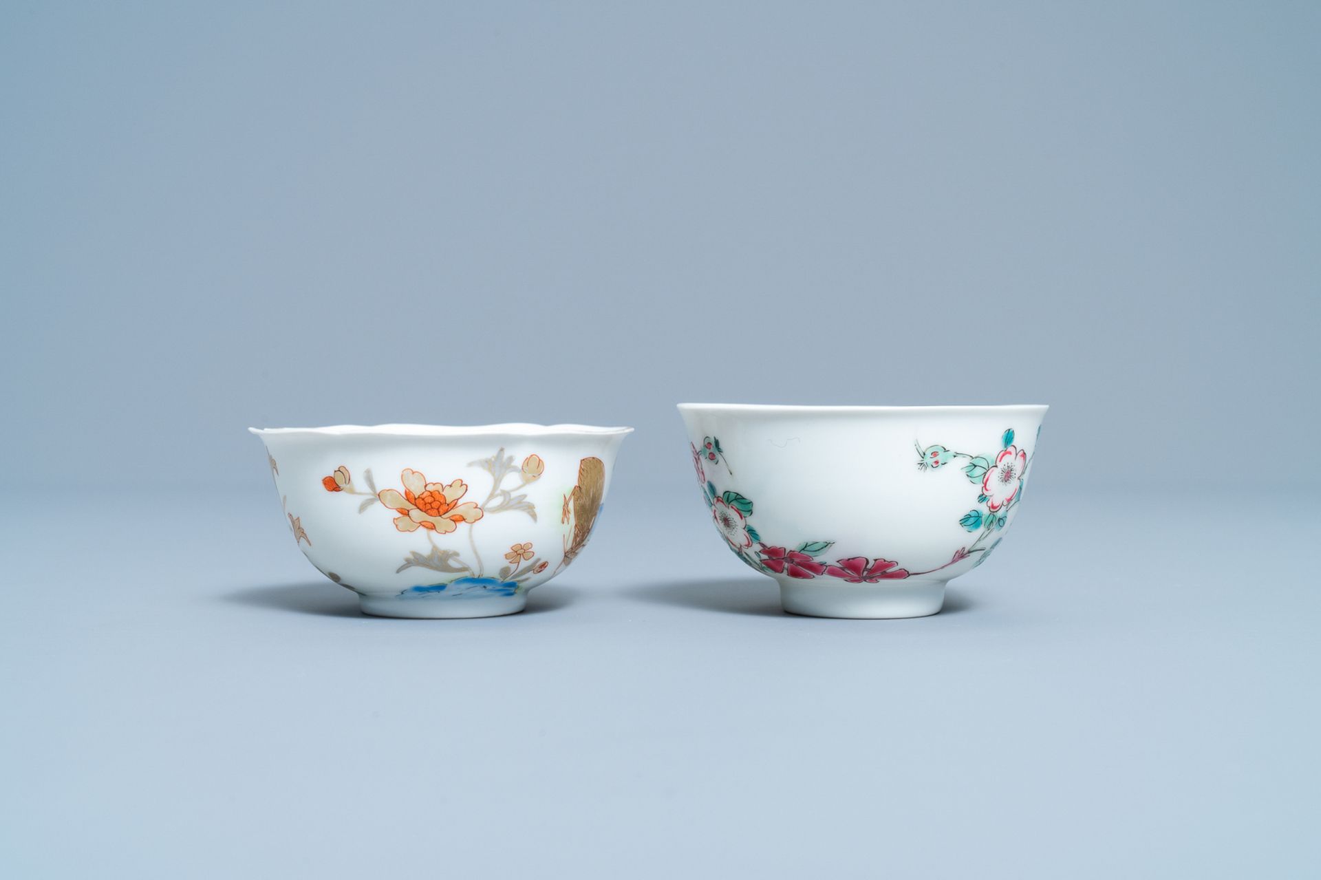 A Chinese gilt-decorated cup and saucer and a floral famille rose cup, Yongzheng - Image 5 of 9