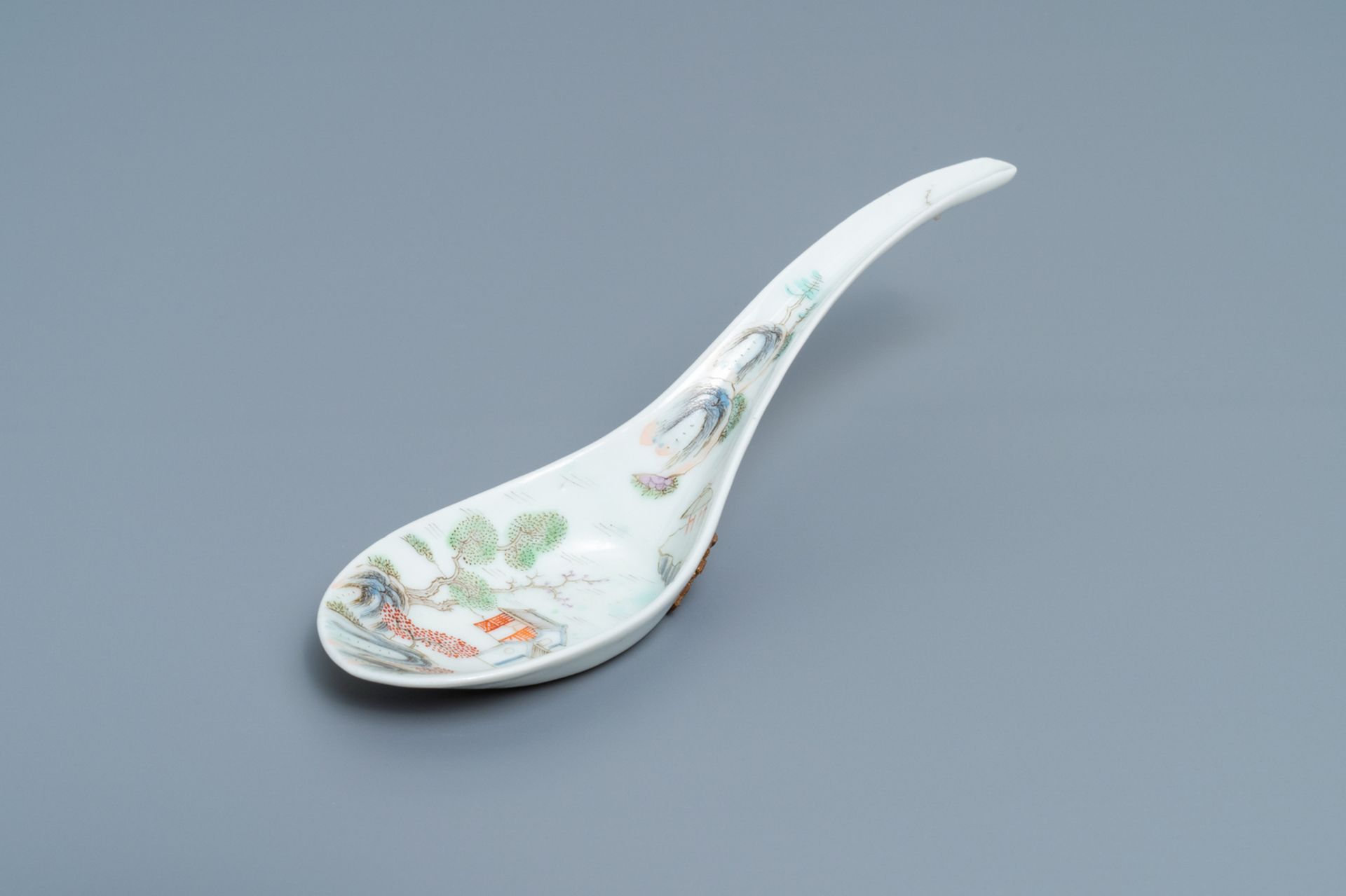 A large Chinese famille rose 'landscape' spoon, Daoguang mark and of the period - Image 6 of 6
