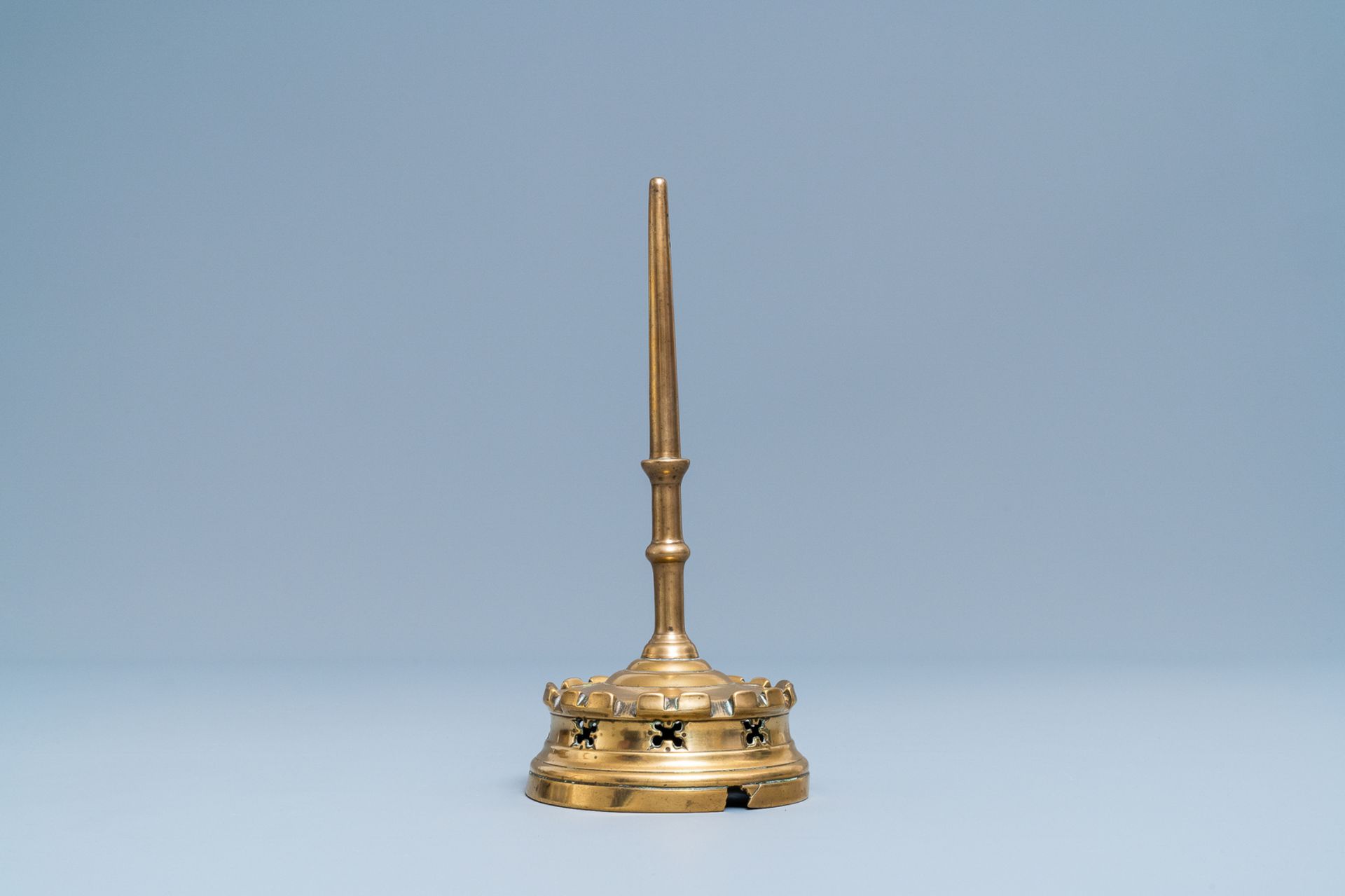 A Flemish or Dutch bronze candlestick, 14/15th C. - Image 4 of 6