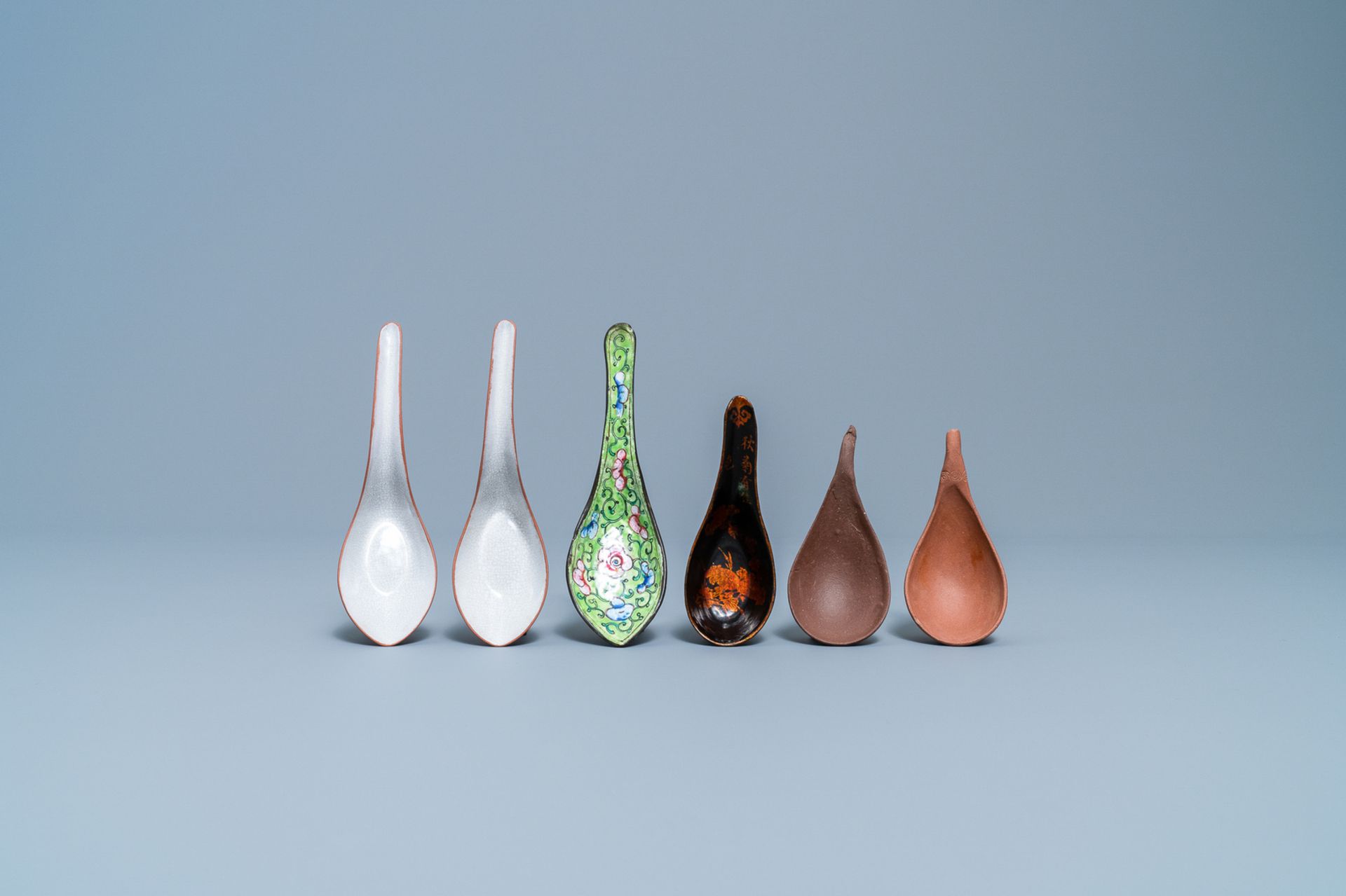 Six Chinese Yixing stoneware, lacquer and Canton enamel spoons, 19/20th C. - Image 2 of 5