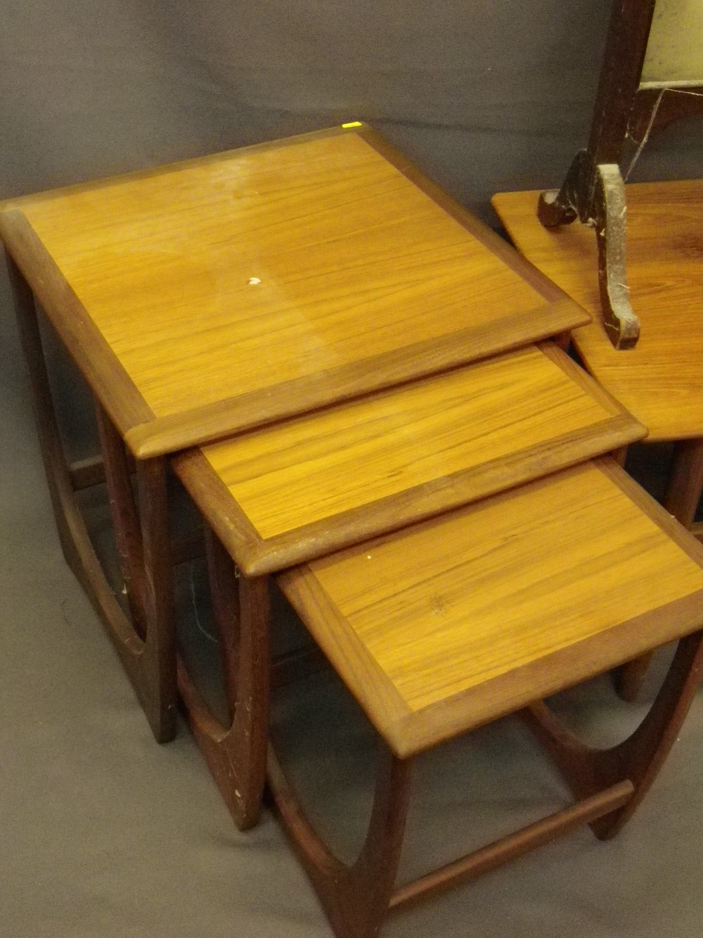 G PLAN, VINTAGE & MODERN FURNITURE PARCEL including a set of three teak Red Label coffee tables, - Image 2 of 3