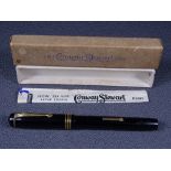 CONWAY STEWART - Vintage 1940s black Conway Stewart No 55 fountain pen with gold trim and 14ct