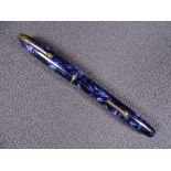 CONWAY STEWART - Vintage 1950s blue marble Conway Stewart No. 85 fountain pen with gold trim and