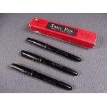 MABIE TODD - Vintage 1940s black Swan Mabie Todd 3160 self-filler fountain pen with gold trim and