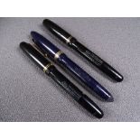 MABIE TODD - Vintage 1940s navy blue Swan Mabie Todd 4220 leverless fountain pen with gold trim