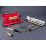 PARKER - Vintage (1948-1952) grey Parker Victory Mk lV fountain pen with gold trim (tapered clip and