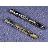 MABIE TODD - Vintage 1930s grey marble Swan Mabie Todd self-filler fountain pen with gold trim and