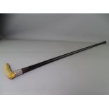 VINTAGE HORN HANDLED WALKING CANE with silver collar, 81.5cms L