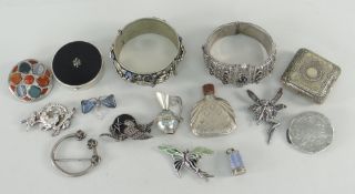 ASSORTED JEWELLERY to include white metal stone set bangles, coin set bar brooch, specimen Celtic
