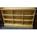 PINE THREE SHELF LOW BOOKCASE with two divisions, dental cornice, 175 x 34 x 110cms