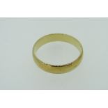 18CT WELSH GOLD WEDDING BAND, 2.9grams