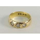 18CT GOLD THREE STONE DIAMOND SET RING, 5.5gms approximately