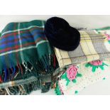 FOUR VINTAGE WOOLEN BLANKETS & A FELT HAT