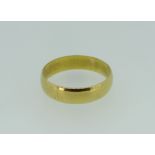 22CT YELLOW GOLD WEDDING BAND, 4.2grams