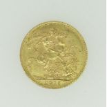 GEORGE V GOLD SOVEREIGN DATED 1915, 8.0 GRAMS.
