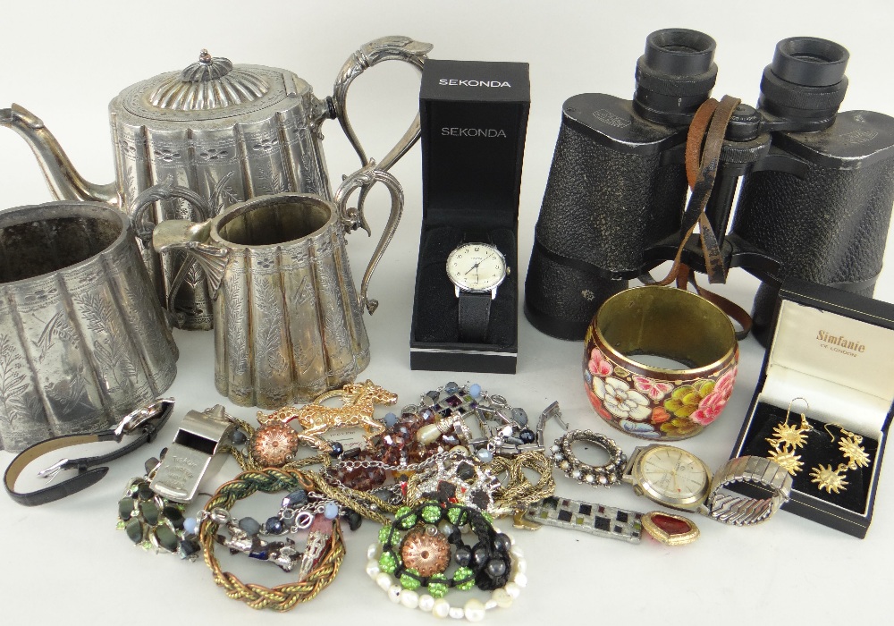ASSORTED COLLECTABLES to include three piece EP tea set, Carl Zeiss Jenoptem 7x50 binoculars,