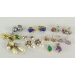 PARCEL OF ASSORTED LADIES EARRINGS to include pearls, believed lapis lazuli, emeralds ETC