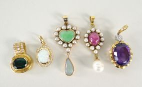 GROUP OF FIVE PENDANTS to include 14ct pearl and pink stone pendant drop, 14ct gold heart design
