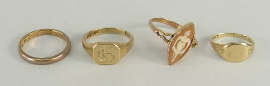 FOUR 9CT YELLOW GOLD RINGS to include two signet, one wedding band and cameo, 10.7gms overall