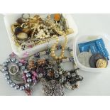 ASSORTED COSTUME & DRESS JEWELLERY to include beads, pendants, rings, together with small quantity
