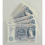 29 x BANK OF ENGLAND OLD £5 BANK NOTES, Chief Cashier J.S.Forde (29)