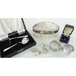ASSORTED JEWELLERY & SILVER, 9ct gold signet ring, 9ct gold cufflinks, silver St Christopher