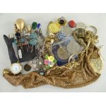 ASSORTED COSTUME & DRESS JEWELLERY to include Whiting & Davis plated mesh neckerchief and