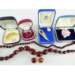 ASSORTED COSTUME JEWELLERY to include 9ct gold heart design earrings, bar brooches and pin, cherry