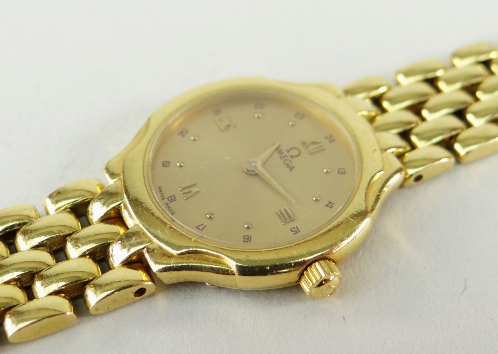 OMEGA 18CT (750) GOLD LADIES WRISTWATCH WITH 'BRICKWORK' BRACELET. 40.6 grams Condition Report: - Image 5 of 6