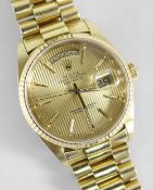 18CT GOLD ROLEX OYSTER PERPETUAL DAY DATE SUPERLATIVE CHRONOMETER WRISTWATCH, the circular dial