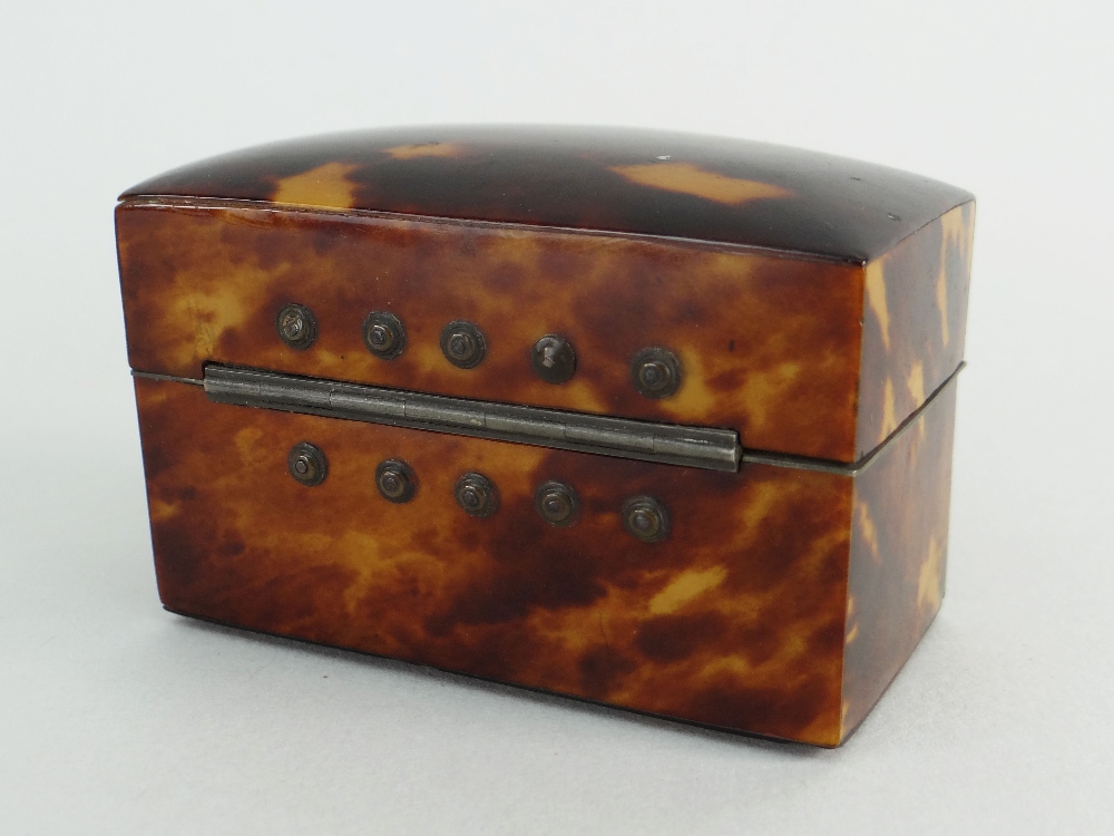 GEORGE III TORTOISESHELL SERPENTINE LADIES WRITING BOX circa 1820, fitted interior including - Image 4 of 4