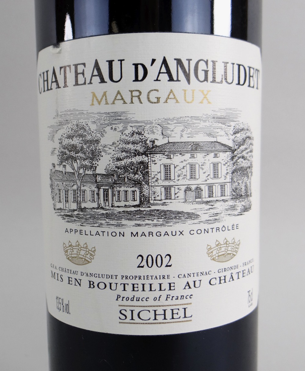 6 BOTTLES OF CHATEAU D'ANGLUDET MARGAUX AMC 2002 (6) Condition Report: All appear still sealed - Bild 2 aus 3