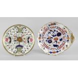TWO SWANSEA PORCELAIN JAPAN PATTERN ITEMS comprising (1) circular tureen-stand decorated with