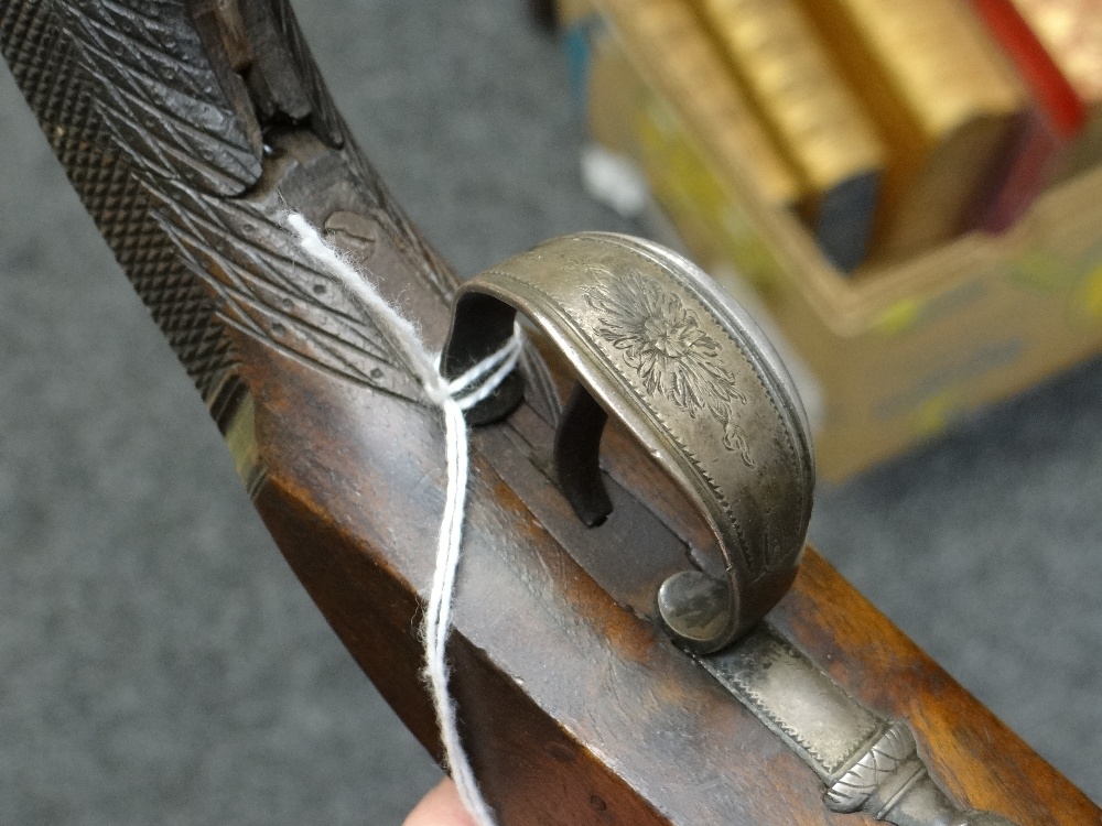 LATE 18TH / EARLY 19TH CENTURY FLINTLOCK PISTOL BY EDWARD BATE stamped maker's mark to yellow - Image 27 of 34