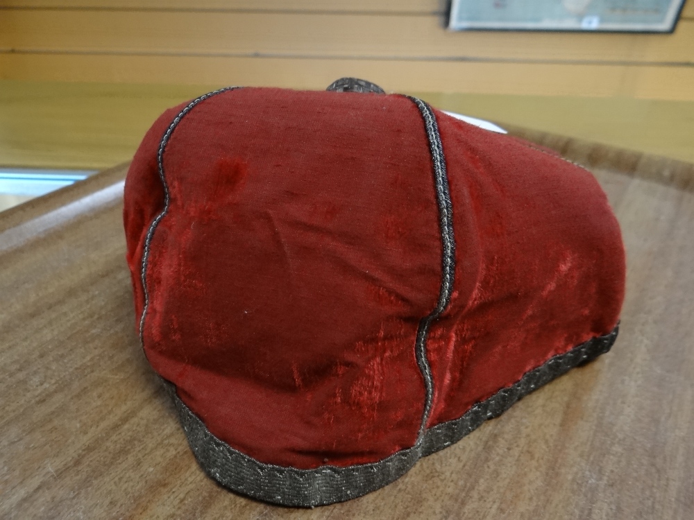 WELSH RUGBY UNION CAP 1935 date to peak, embroidered Prince of Wales feathers and detail, maker - Image 4 of 7