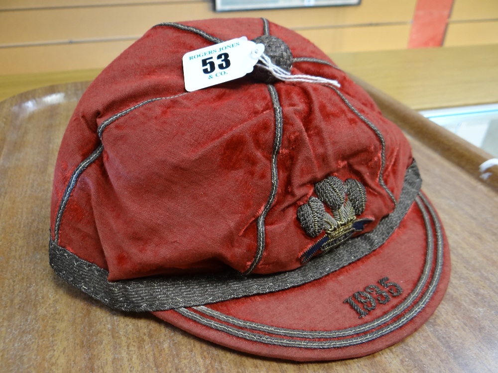 WELSH RUGBY UNION CAP 1935 date to peak, embroidered Prince of Wales feathers and detail, maker - Image 2 of 7