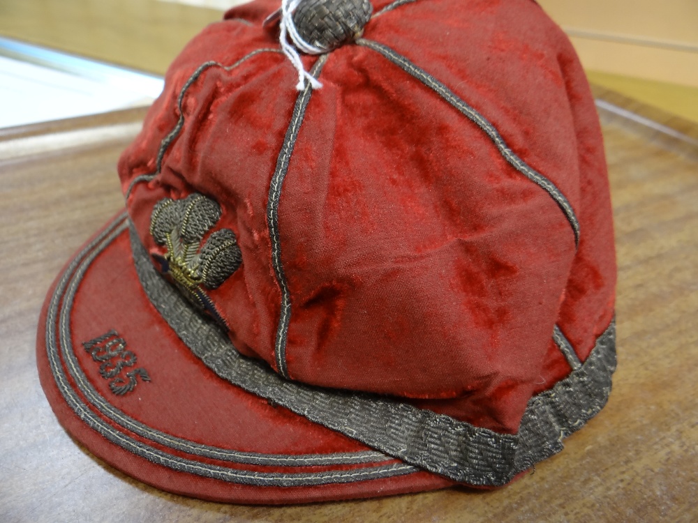 WELSH RUGBY UNION CAP 1935 date to peak, embroidered Prince of Wales feathers and detail, maker - Image 3 of 7