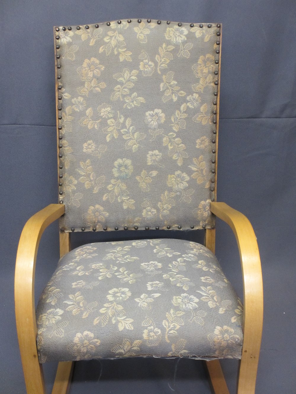 VINTAGE STYLE LIGHTWOOD ROCKING ARMCHAIR with studded edge upholstery to the back, 87cms H, 54. - Image 2 of 3