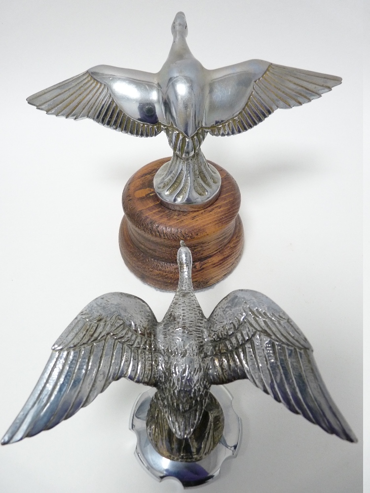 VINTAGE CAR MASCOTS X 2 to include a GOOSE IN FLIGHT possibly Wills St Claire, 7cms H, 17.5cms