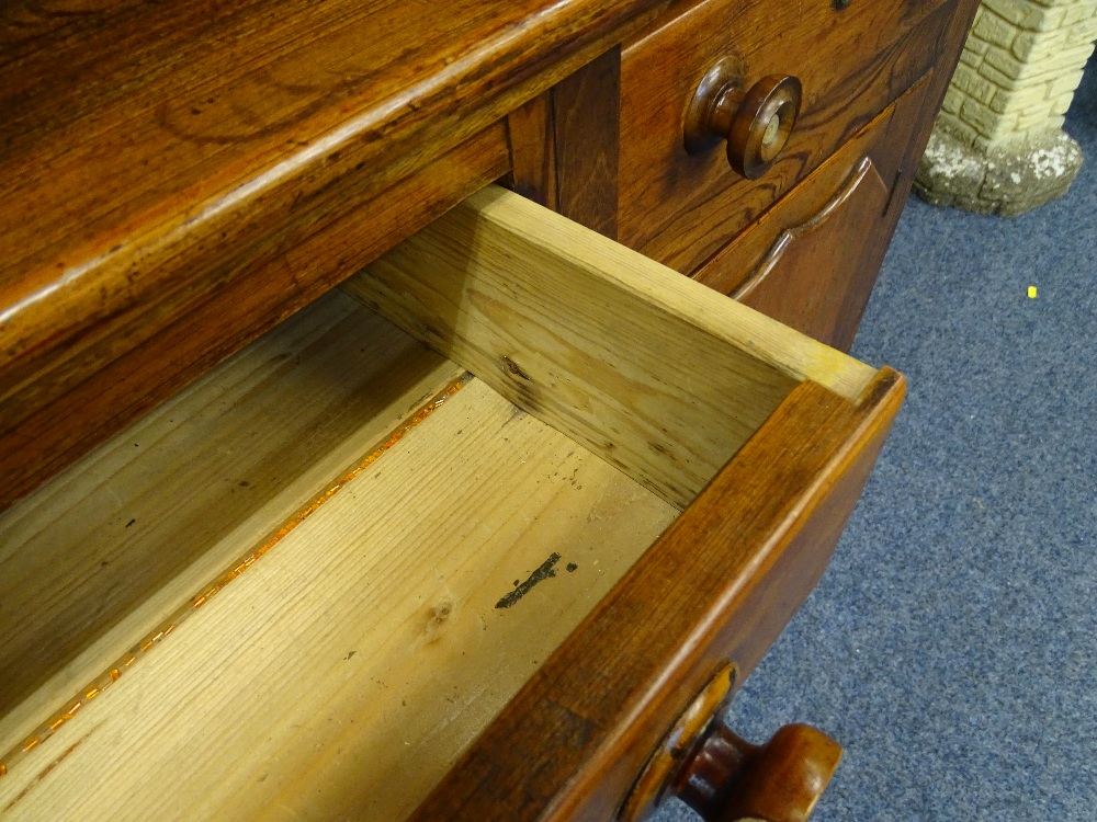 WELSH DRESSER. LATE 9TH CENTURY PINE AND MAHOGANY with 3-shelf rack over a breakfront base of 3 open - Image 2 of 3