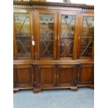 MAHOGANY BOOKCASE. FINE REPRODUCTION FLOOR-STANDING BREAKFRONT BOOKCASE having 4 astragal paned