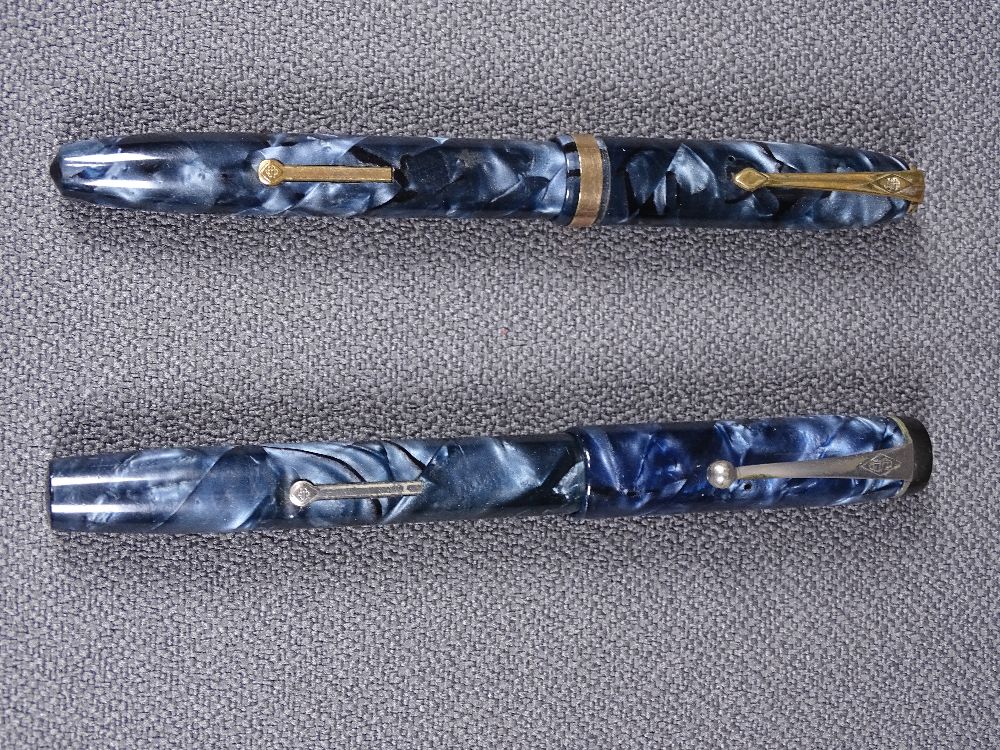 CONWAY STEWART - Vintage 1930s blue marble Conway Stewart No 479 'The Universal Pen' fountain pen