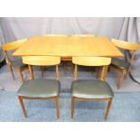 G-PLAN MID-CENTURY EXTENDING TEAK DINING TABLE & SIX CURVED BACK CHAIRS, 73cms high x 91.5cms wide x