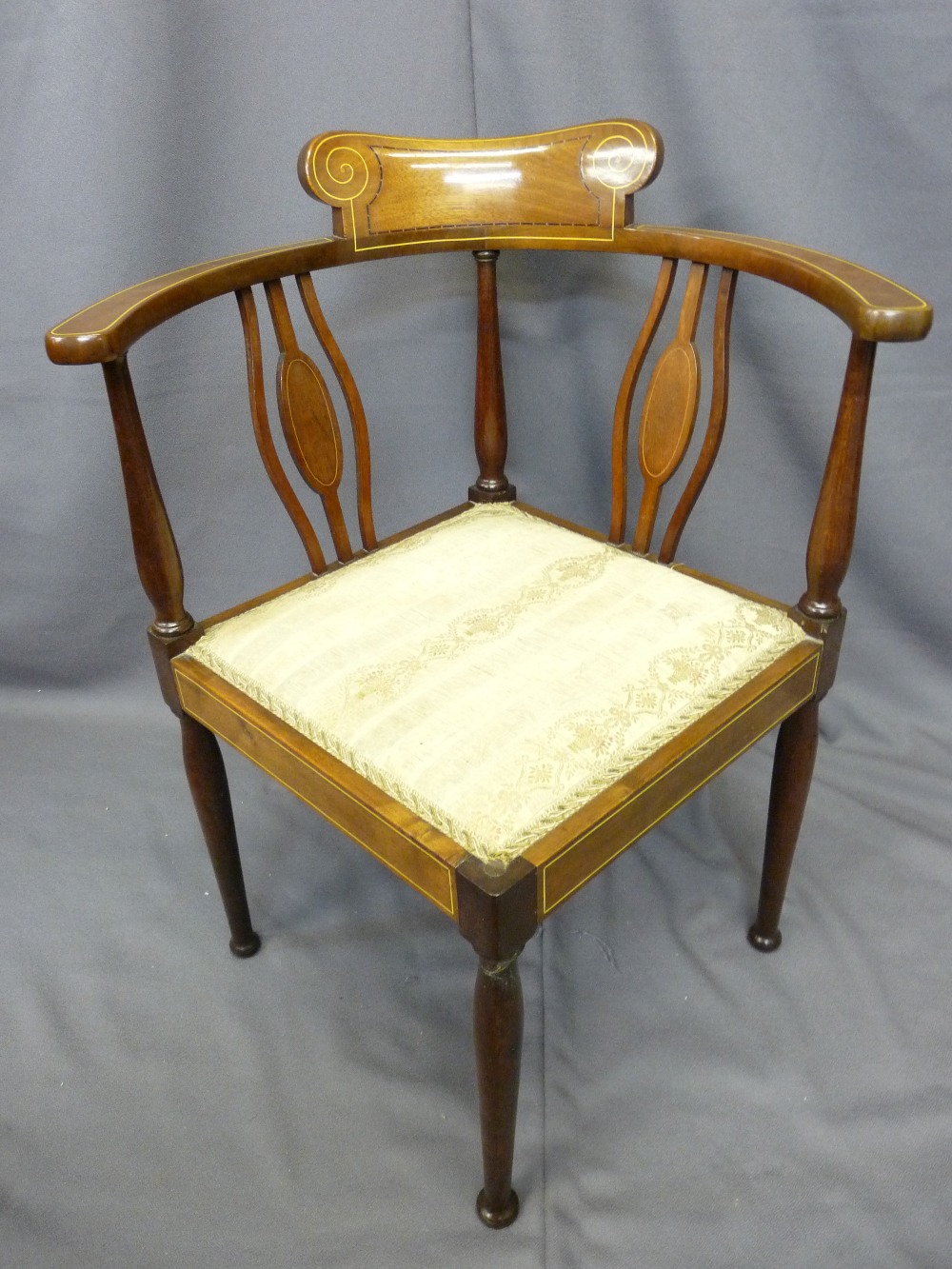 INLAID MAHOGANY CORNER CHAIR CIRCA 1900, 74cms high x 59cms wide x 53cms seat depth