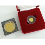 ROYAL MINT ISSUED JOHN F KENNEDY COMMEMORATIVE 25 DOLLAR COIN believed 22ct, 1.2g together with a
