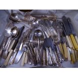 VINTAGE & LATER CUTLERY, mixed loose quantity, including King's pattern, mother of pearl handled