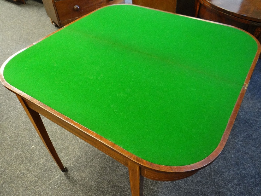 19TH CENTURY MAHOGANY & SATINWOOD CROSS BANDED D-SHAPED FOLDING CARD TABLE with double gateleg - Image 2 of 2