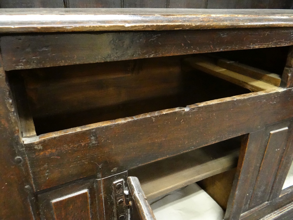 18TH CENTURY WELSH OAK HIGH DRESSER, the boarded delft rack with card cut and hollow cornice - Image 6 of 7