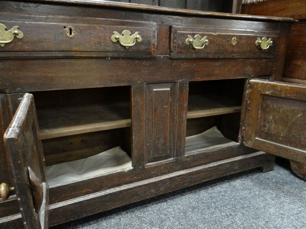 18TH CENTURY WELSH OAK HIGH DRESSER, the boarded delft rack with card cut and hollow cornice - Image 4 of 7