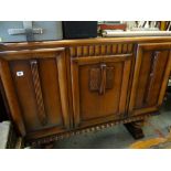 VINTAGE 1930s oak sideboard, 122cms wide